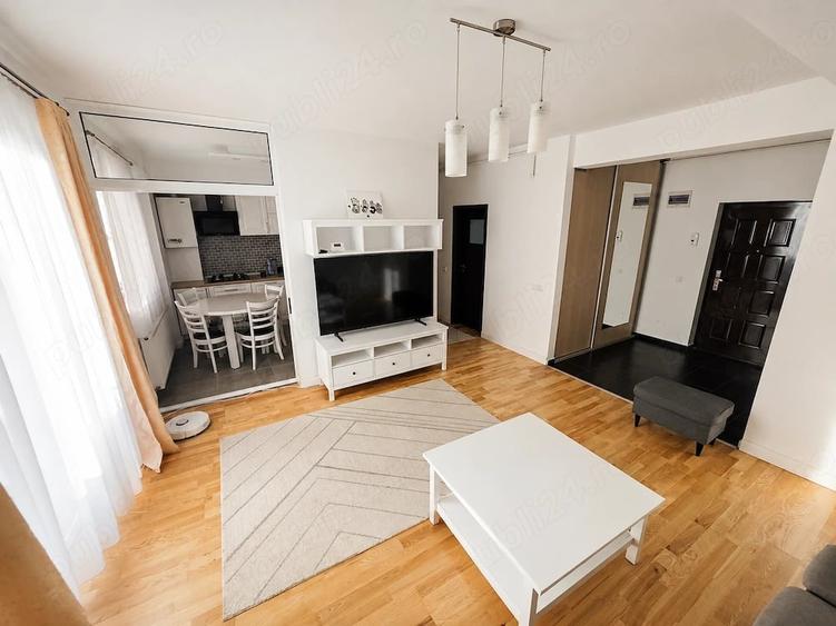Apartament cu 3 camere decomandat în Turnișor