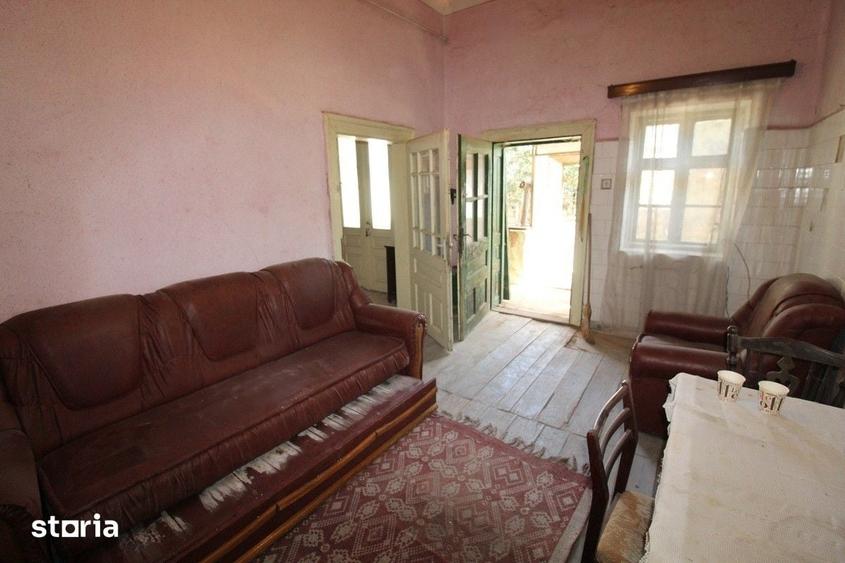 Casă cu 5 camere cu Teren 320 Mp în Central
