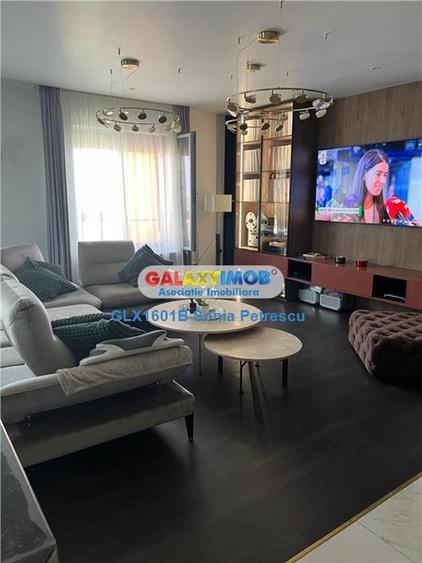 Apartament cu 3 camere decomandat, mobilat în Văcăresti