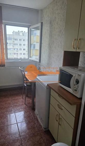 Apartament cu 2 camere semidecomandat, mobilat în Colentina