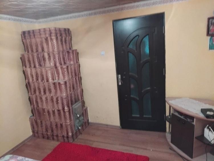 Casă cu 3 camere în Stăvărăști
