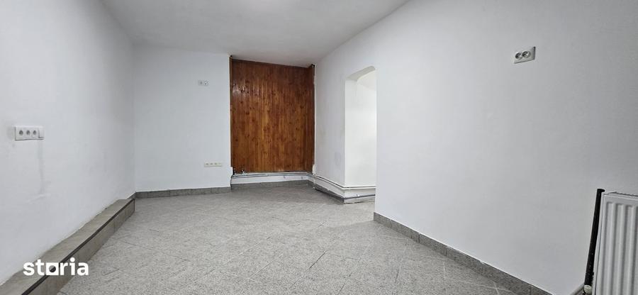 Spațiu comercial, de 34 mp, în Micro 6