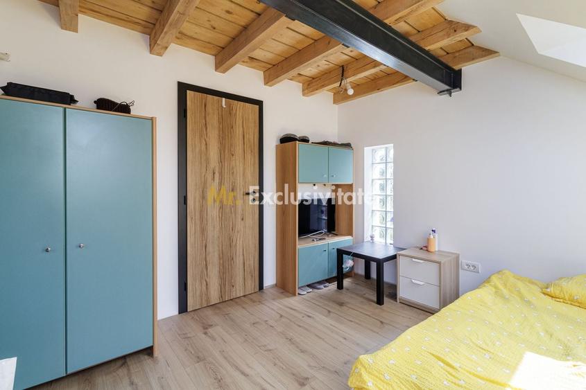 Casă cu 5 camere cu Canalizare în Splaiul Unirii