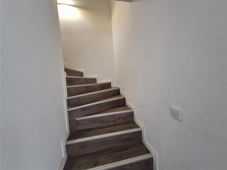 Duplex cu 4 camere cu Teren 520 Mp în 9 Mai