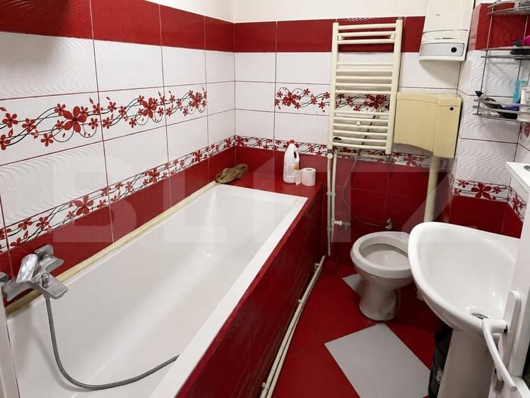 Casa de vanzare, 97 mp, zona Piata Centrala - 5