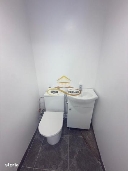 Spatiu comercial de inchiriat central Bacau - 1