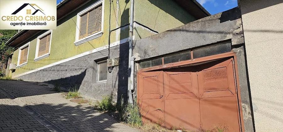 Casă cu 5 camere cu Teren 500 Mp în Muncitoresc