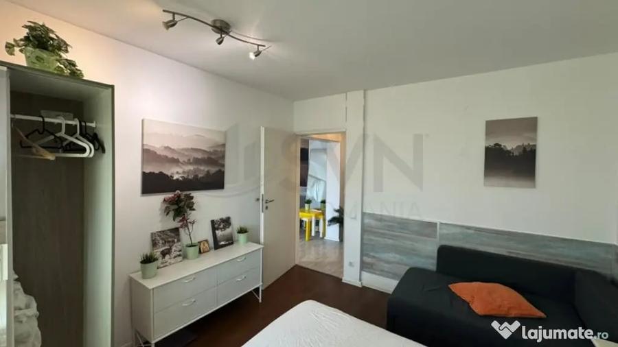 Apartament cu 3 camere semidecomandat în Ștefan cel Mare