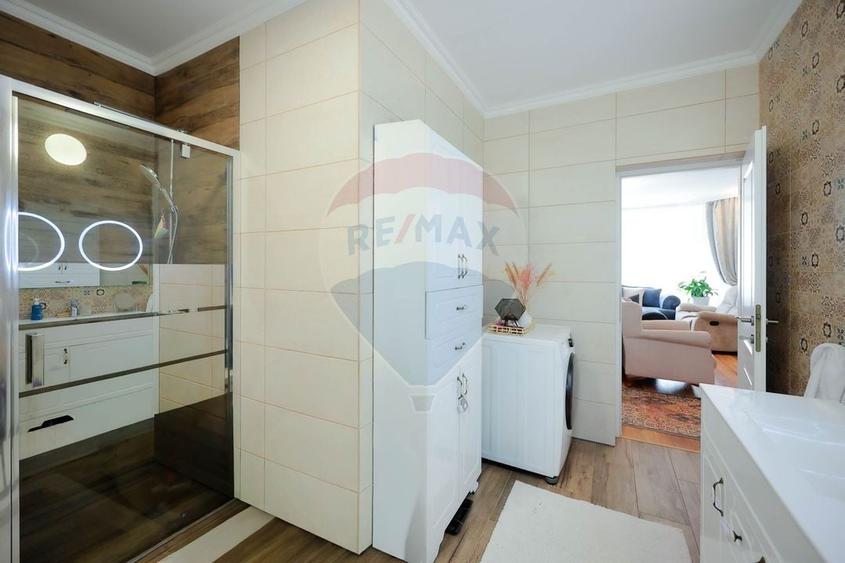 Casă individuală cu 4 camere cu Teren 551 Mp în Sântandrei