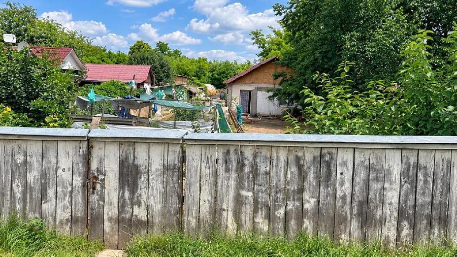 Casă individuală cu 2 camere cu Teren 1137 Mp în Bobulești