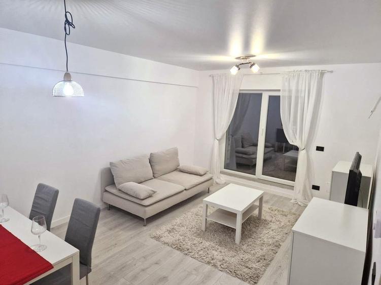 Apartament cu 2 camere decomandat, mobilat în Berceni