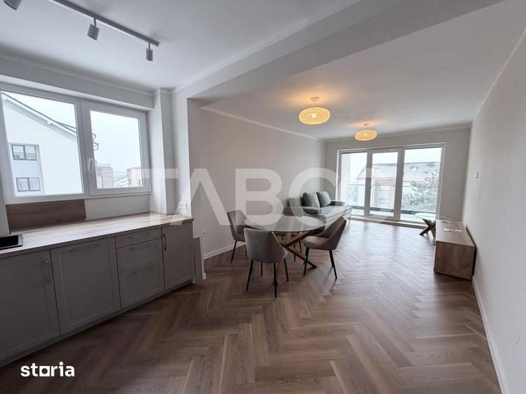 Apartament cu 3 camere decomandat în Cristian