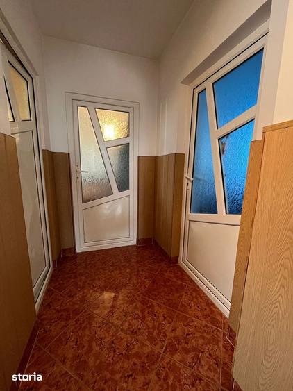 Casă cu 5 camere cu Teren 400 Mp în Central