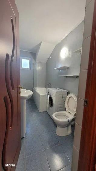 Apartament cu 3 camere, mobilat în Florești