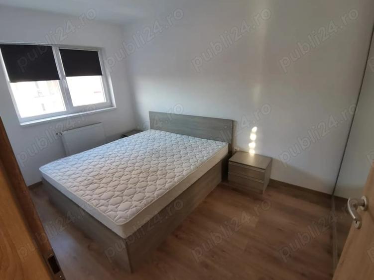 Apartament cu 3 camere semidecomandat în Vest