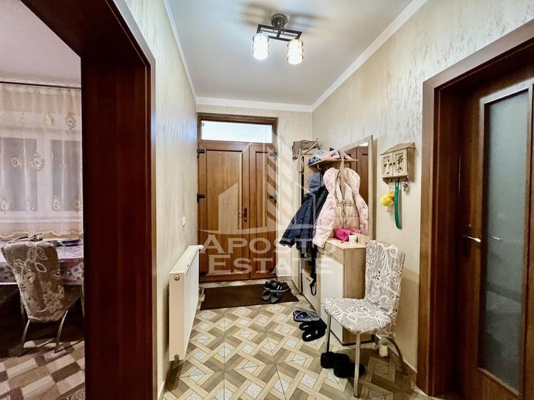 Casă individuală cu 5 camere cu Canalizare în Kuncz