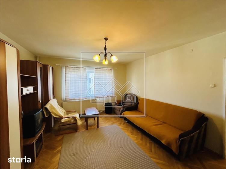 Apartament cu 3 camere decomandat în Terezian