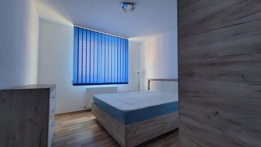 Apartament cu 3 camere decomandat, mobilat în Dumbrăvița