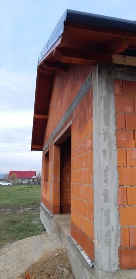 Casă cu 3 camere în Oșorhei