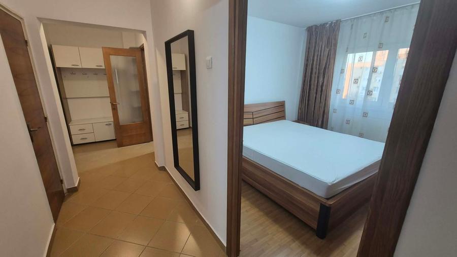 Apartament cu 2 camere decomandat în Lacul Tei