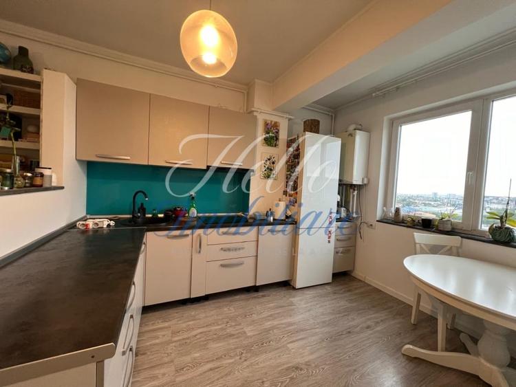 Apartament cu 2 camere semidecomandat, mobilat în Baciu