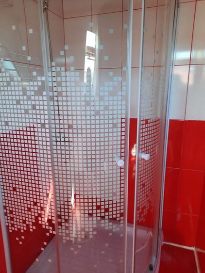 Apartament cu 2 camere semidecomandat, mobilat în Berceni