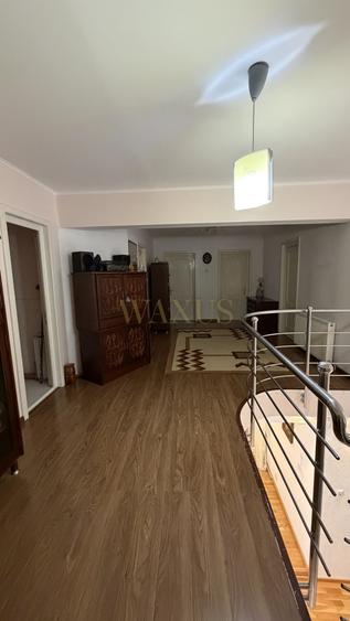 Casă individuală cu 6 camere cu Canalizare în Nord