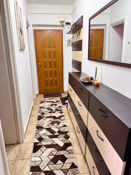 Apartament cu 2 camere semidecomandat, mobilat în Gara
