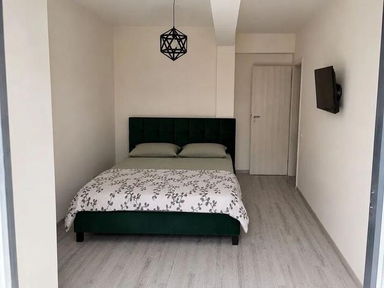 Apartament cu 2 camere decomandat, mobilat în Tomis Plus