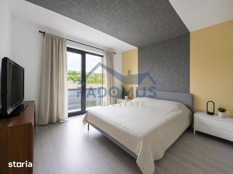 Casă cu 5 camere cu Teren 872 Mp în Bănești