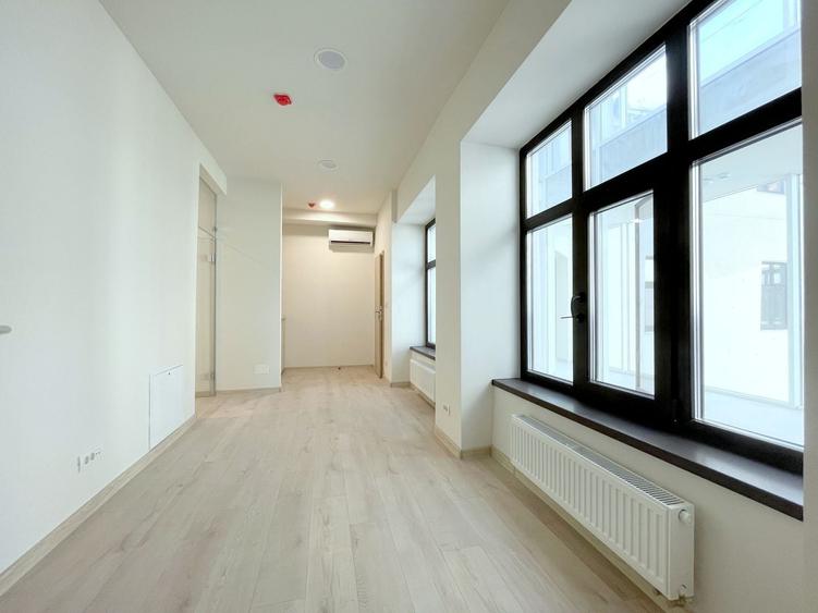 Birou, de 32 mp, în Ultracentral