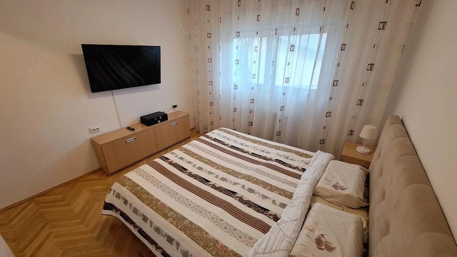 Apartament cu 4 camere decomandat în Complex Studențesc