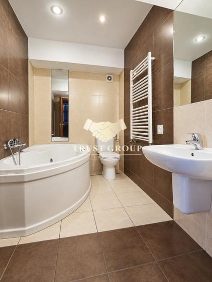 Apartament cu 3 camere semidecomandat în Cișmigiu