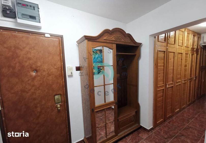 Apartament cu 3 camere decomandat în Griviței