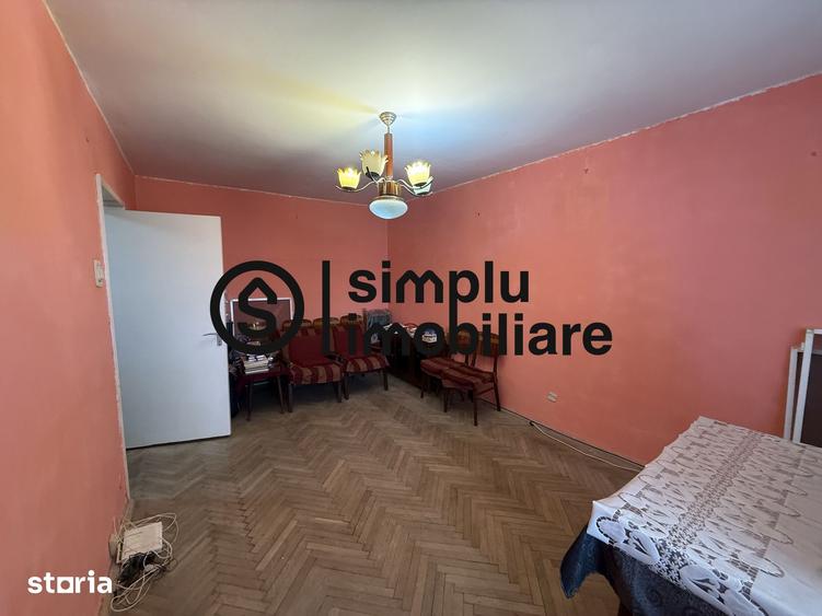 Apartament cu 3 camere decomandat în Valea Rosie