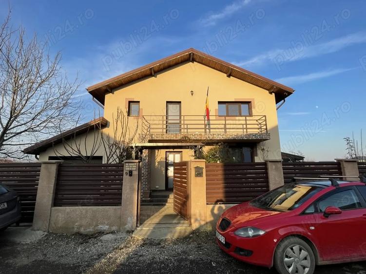 Casă cu 4 camere cu Teren 900 Mp în Vârteju