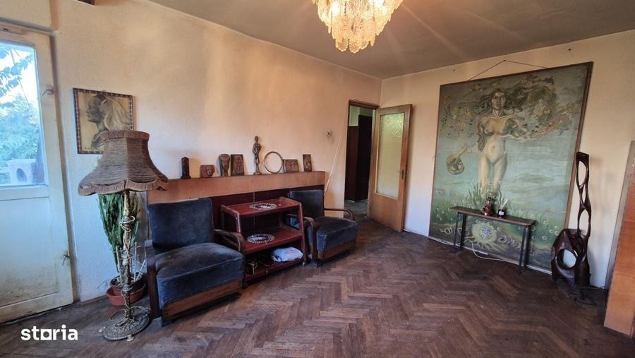 Apartament cu 2 camere decomandat în Grivița