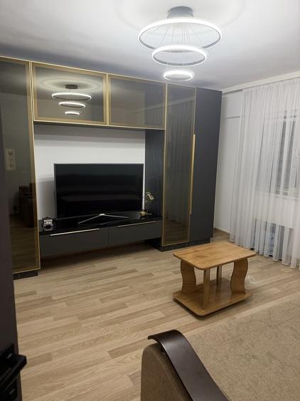 Apartament cu 2 camere în George Enescu