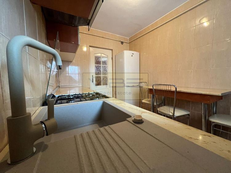 Apartament cu 2 camere decomandat, mobilat în Târgu Cucu