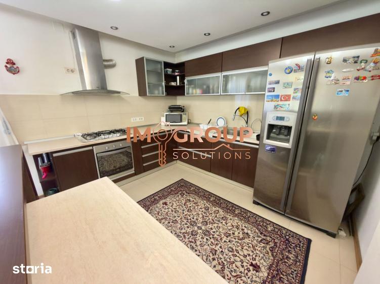 Casă cu 6 camere cu Teren 800 Mp în Valea Lupului