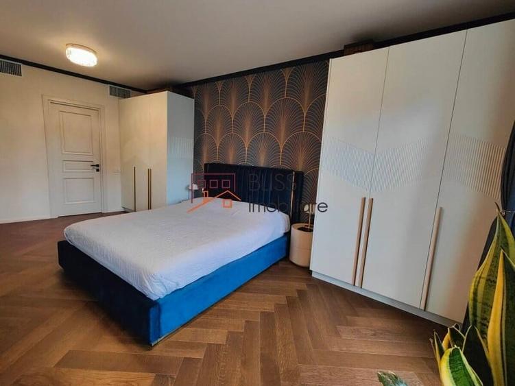 Apartament cu 3 camere semidecomandat în Dacia