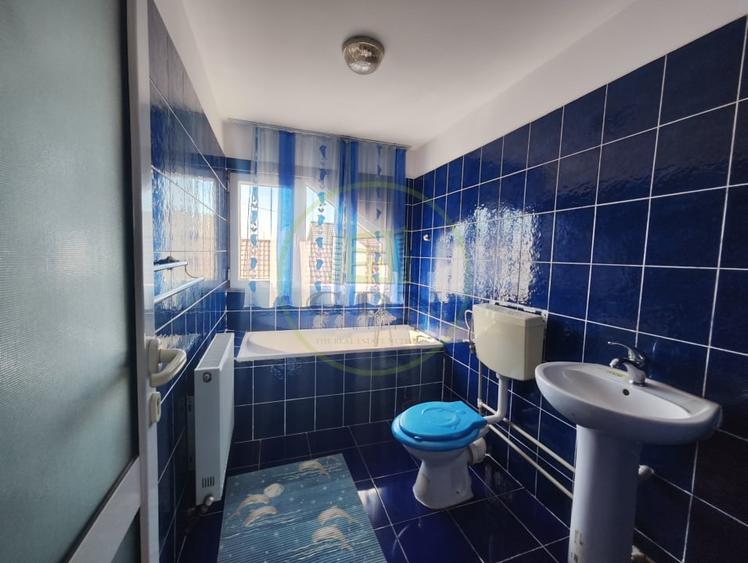 Casă individuală cu 5 camere cu Canalizare în Lascăr Catargiu