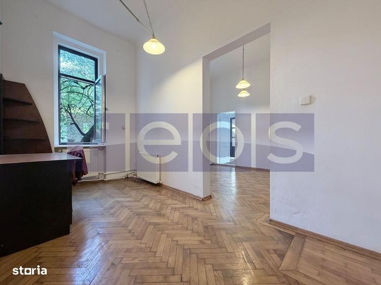Apartament cu 4 camere semidecomandat în Cișmigiu