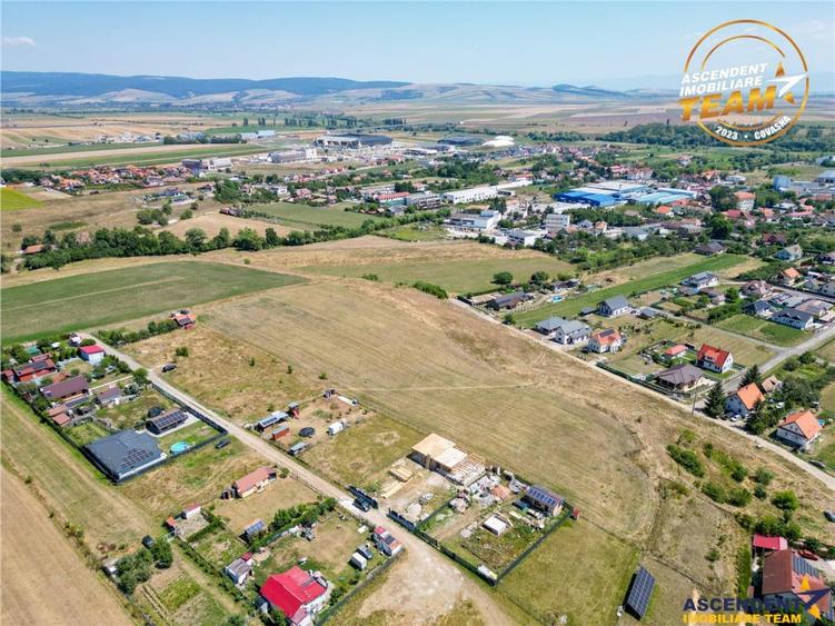 Teren de 5300 mp, în Central