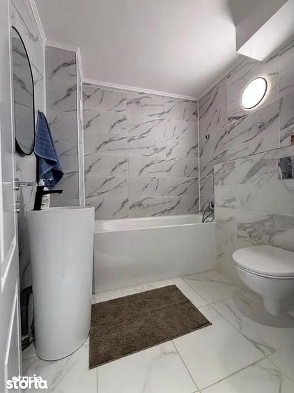 Apartament cu 3 camere decomandat în Ștefan cel Mare