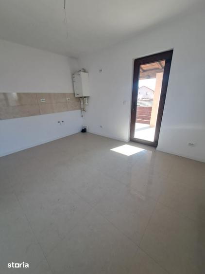Casa cu 5 camere in Horpaz-Lunca Cetatuia, Iasi, Pret 135 000 euro - 2