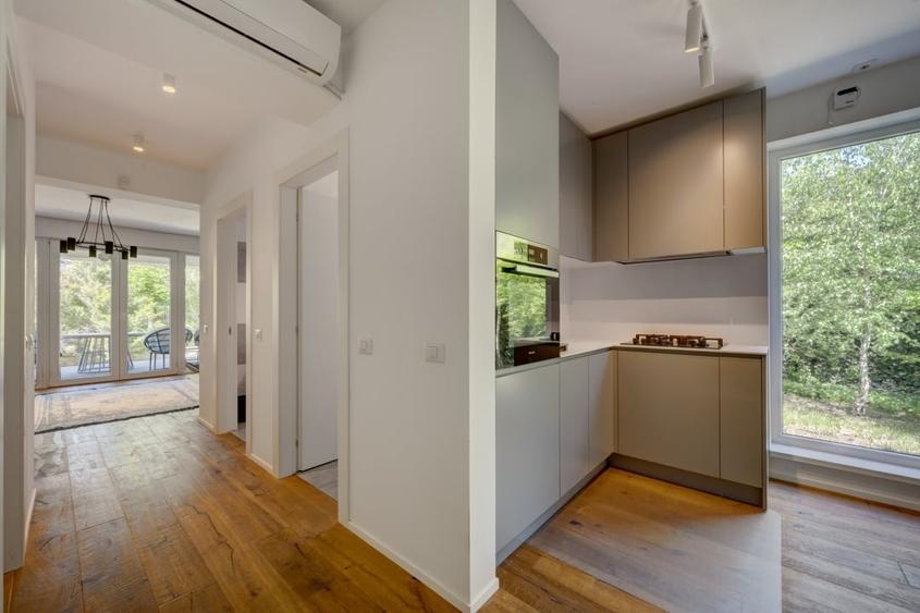 Duplex cu 4 camere cu Teren 302 Mp în Odăi