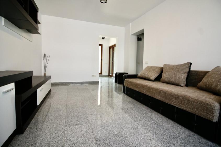 Apartament cu 2 camere semidecomandat, mobilat în Ultracentral