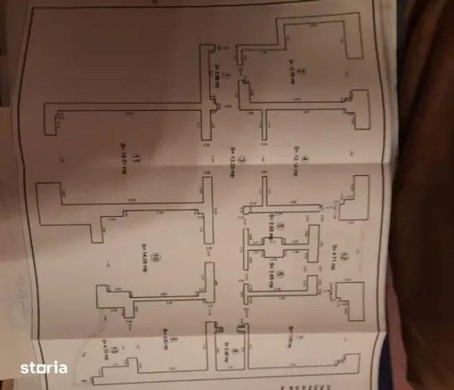 Apartament cu 5 camere decomandat în Centrul Civic