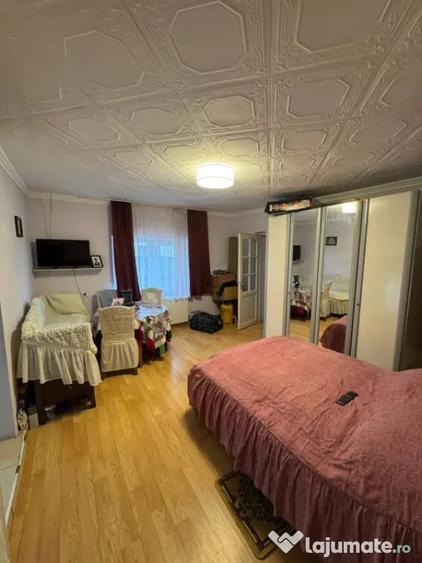 Casă cu 3 camere cu Teren 600 Mp în Posta